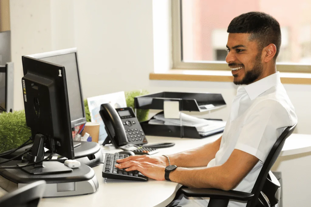 Accountancy-Services-Mid-page-Image-CTA-Mobile-1024x683